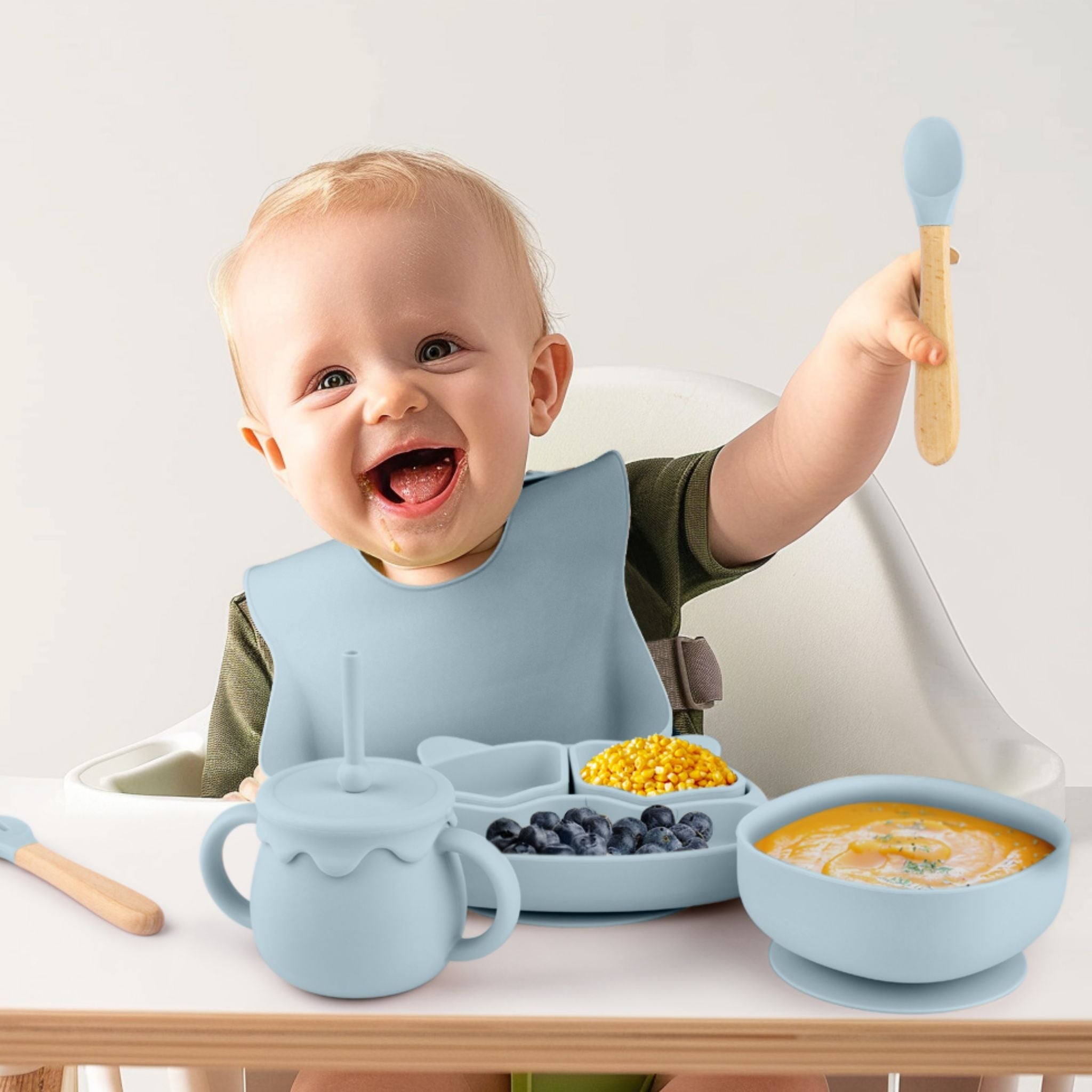 Organic First Foods: A Gentle Guide to Starting Solids with Your Baby