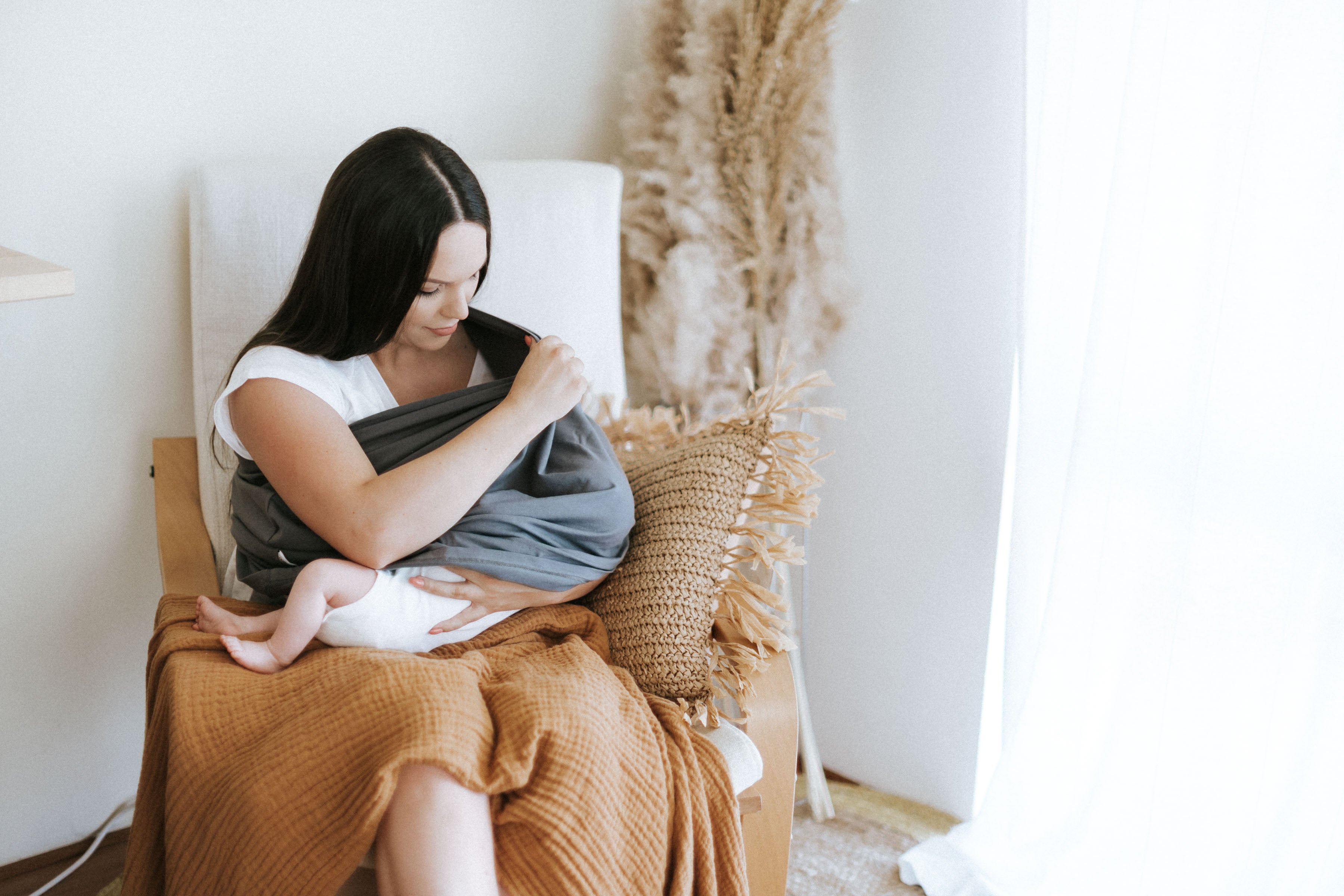 What to Say If Someone Comments on You Breastfeeding