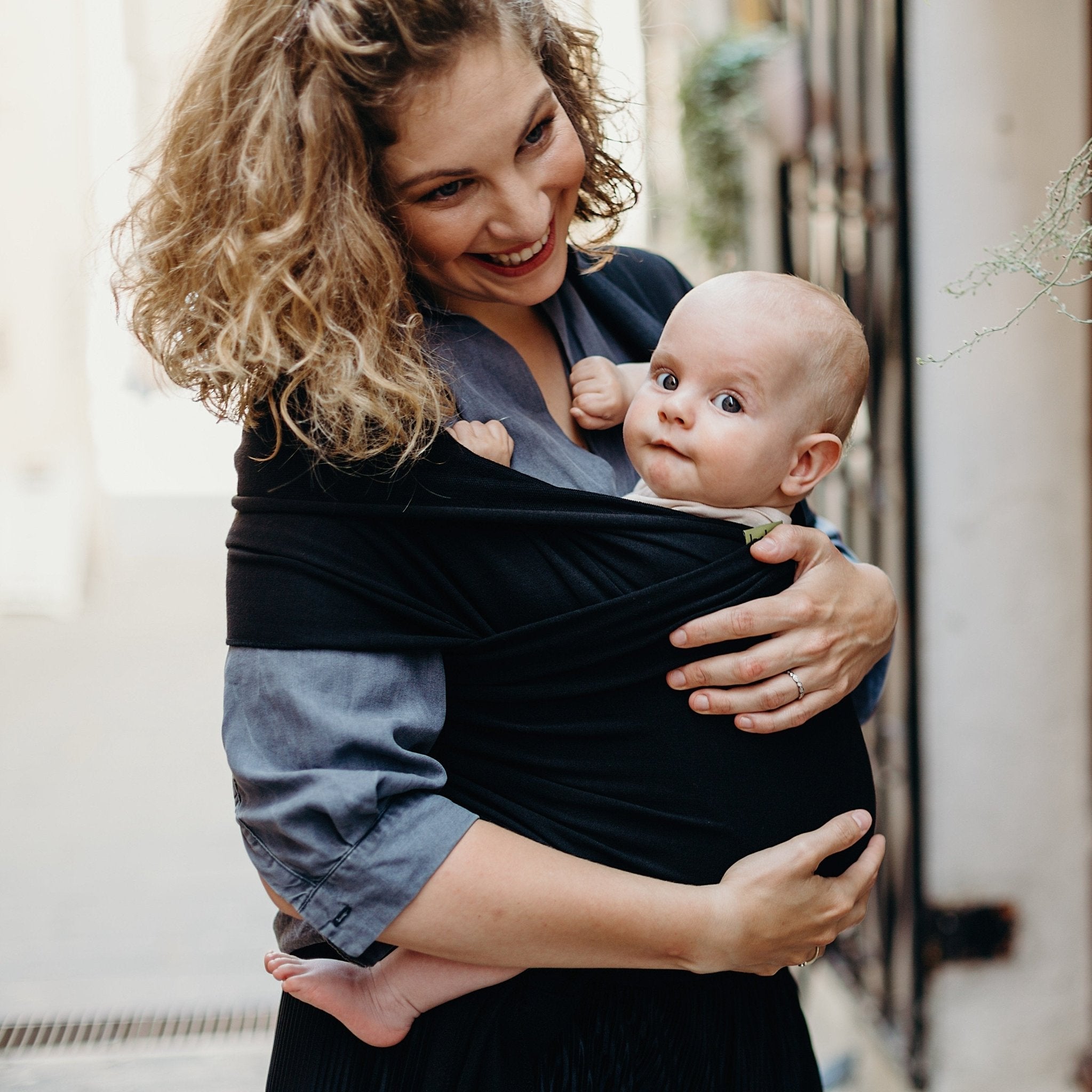 Pram or Baby Carrier? What Works Best in Cooler Weather