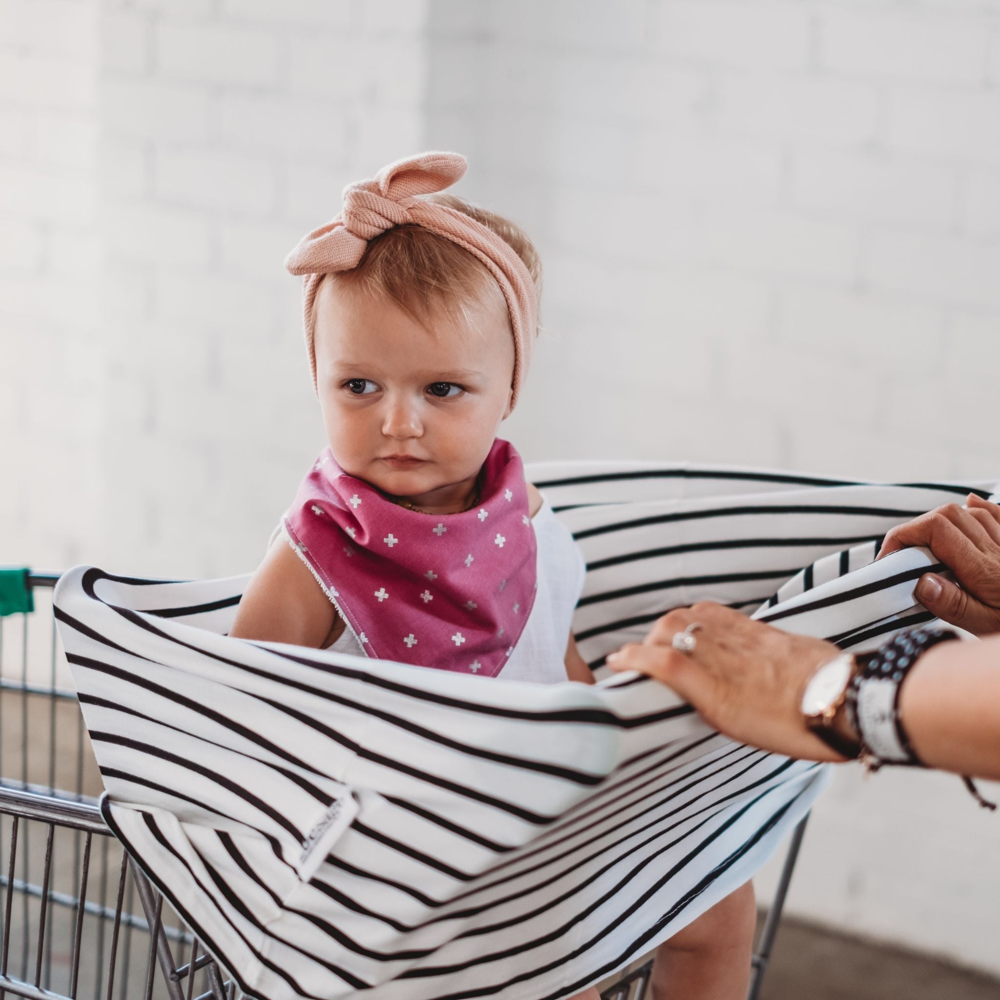 Bamboo vs Cotton Baby Essentials: Which Soft White Collection Items Are Best for Your Newborn?