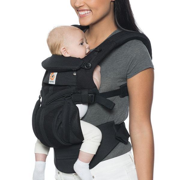 Baby Swaddles vs. Baby Carriers in NZ: Which Should You Choose?