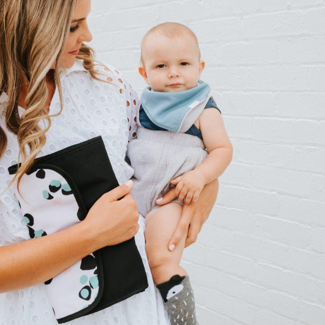 Best Nappy Clutch in NZ: How to Choose the Right Portable Change Mat for Your Family