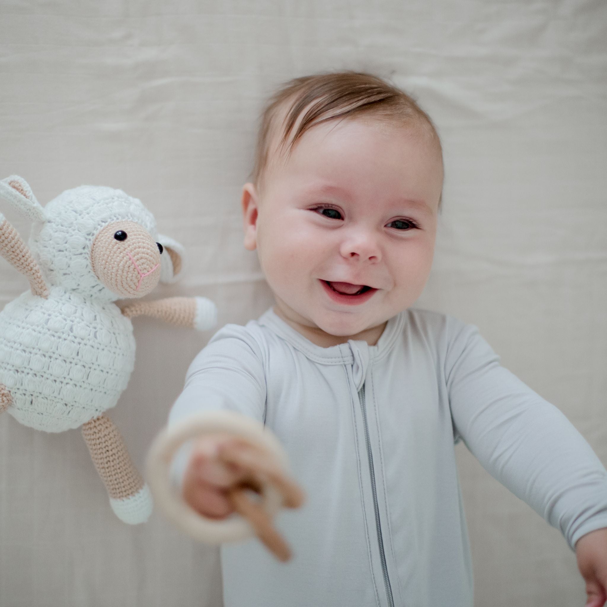 Sleep Sack vs Zip Romper: Which is Best for Your Baby in NZ?