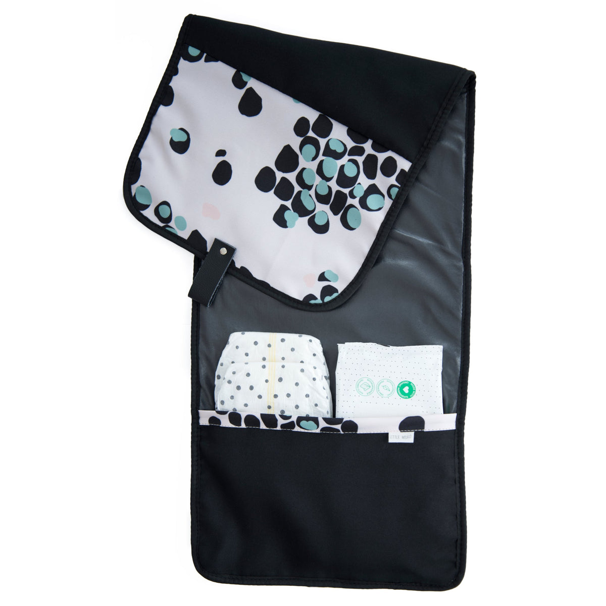 Portable Change Mat for NZ Parents: How to Choose the Best Travel Nappy Clutch