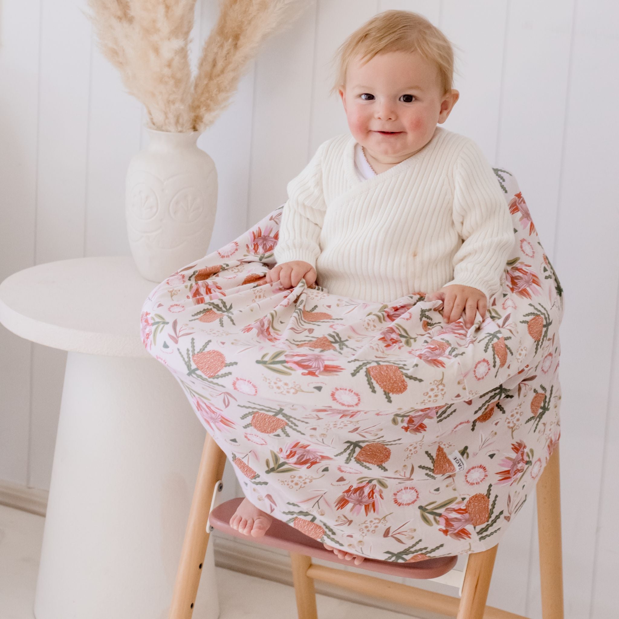 5 in 1 Multi-Use Nursing Mama Cover - Gumnut Blossoms