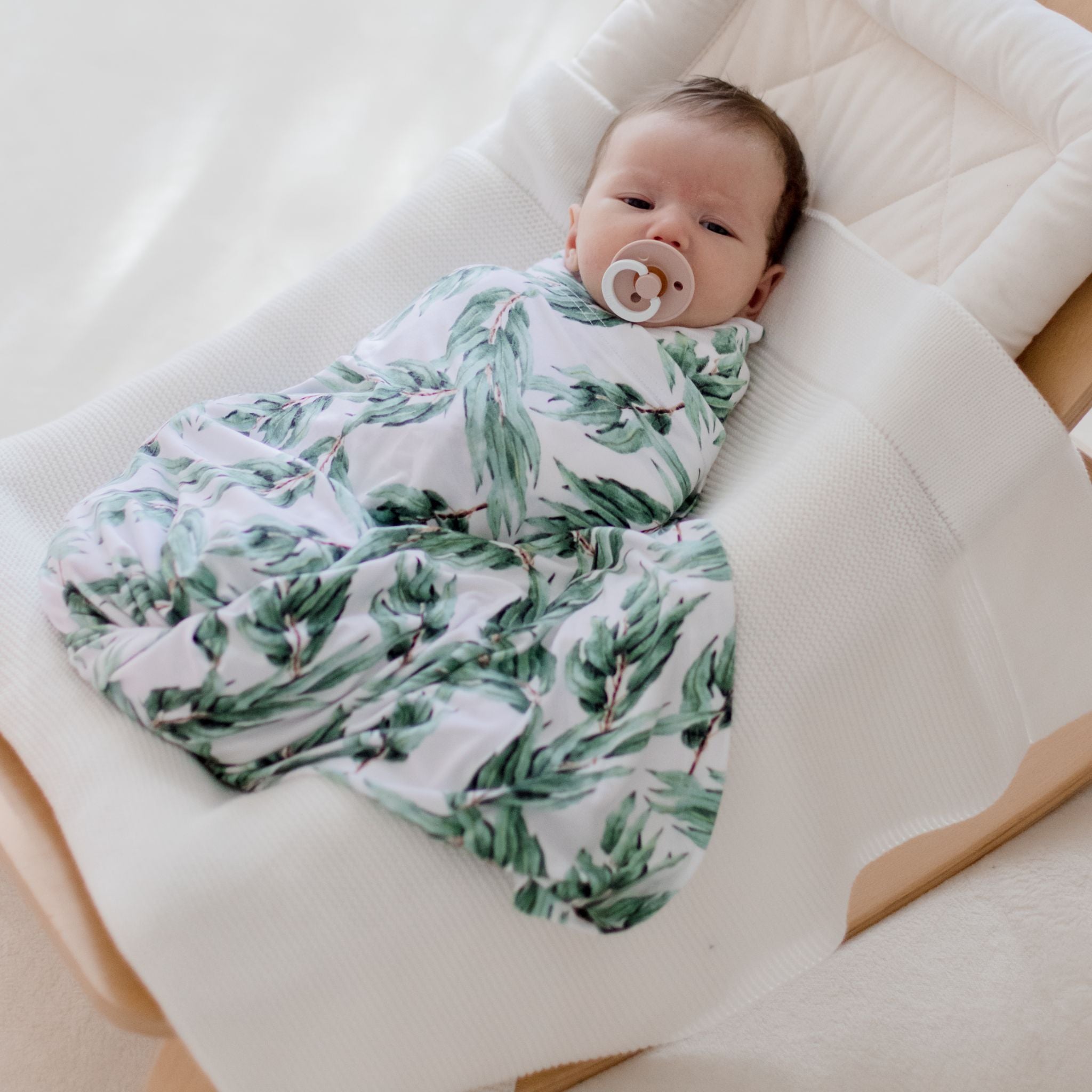 Blue Swaddle Wrap, GOTS Organic Stretchy Cotton, Blue Gum Le | Zoe
