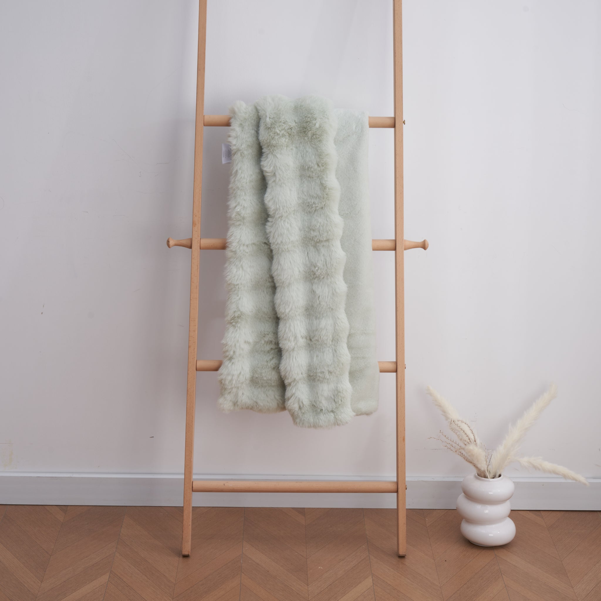 Cloud Bubble Blanket - Willow Green